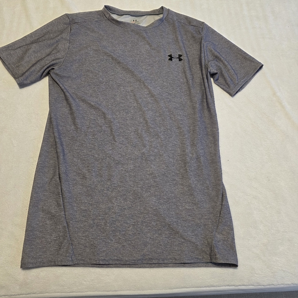 Under Armour Gray Heathered Short Sleeve Tee